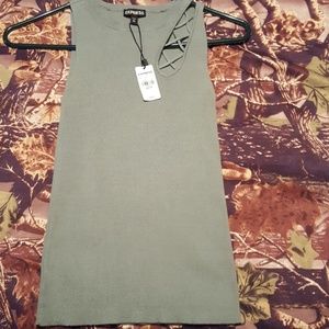 Sleeveless sweater shirt